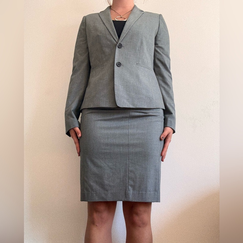 Perfect gray skirt suit set
